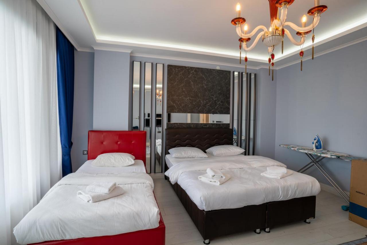 Poison Garden Suite Gozalan ภายนอก รูปภาพ